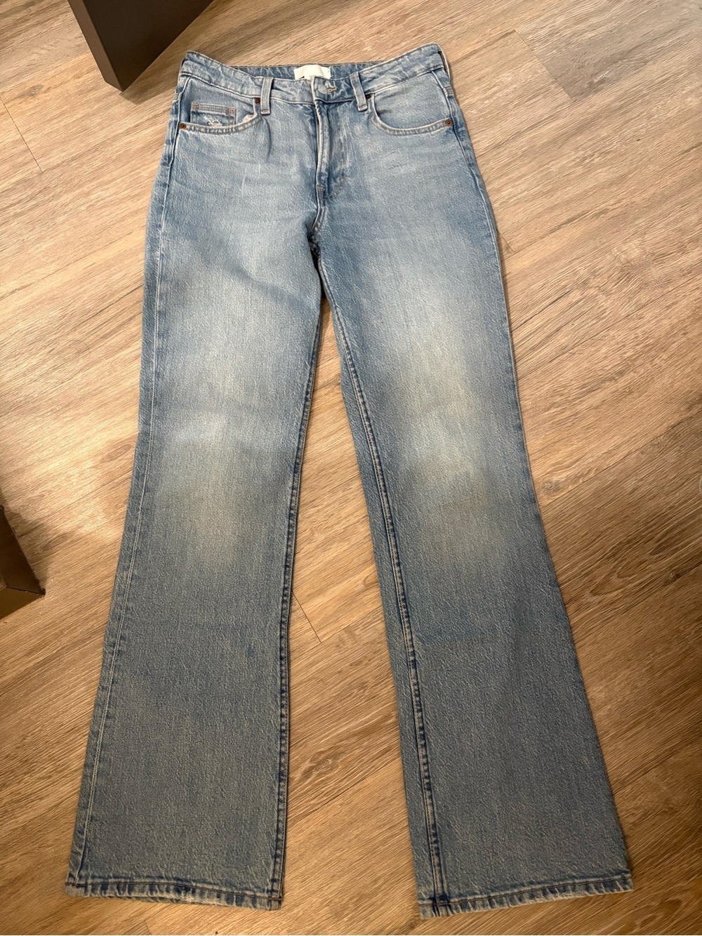 H&M Light Wash Flare Jeans US4
